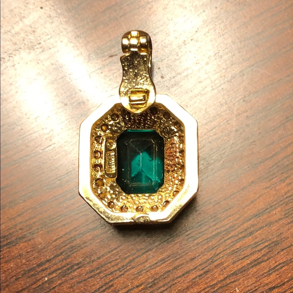 EMERALD PENDANT - Picture 2 of 7